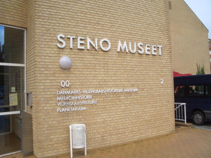 Hovedindgangen til Museet
